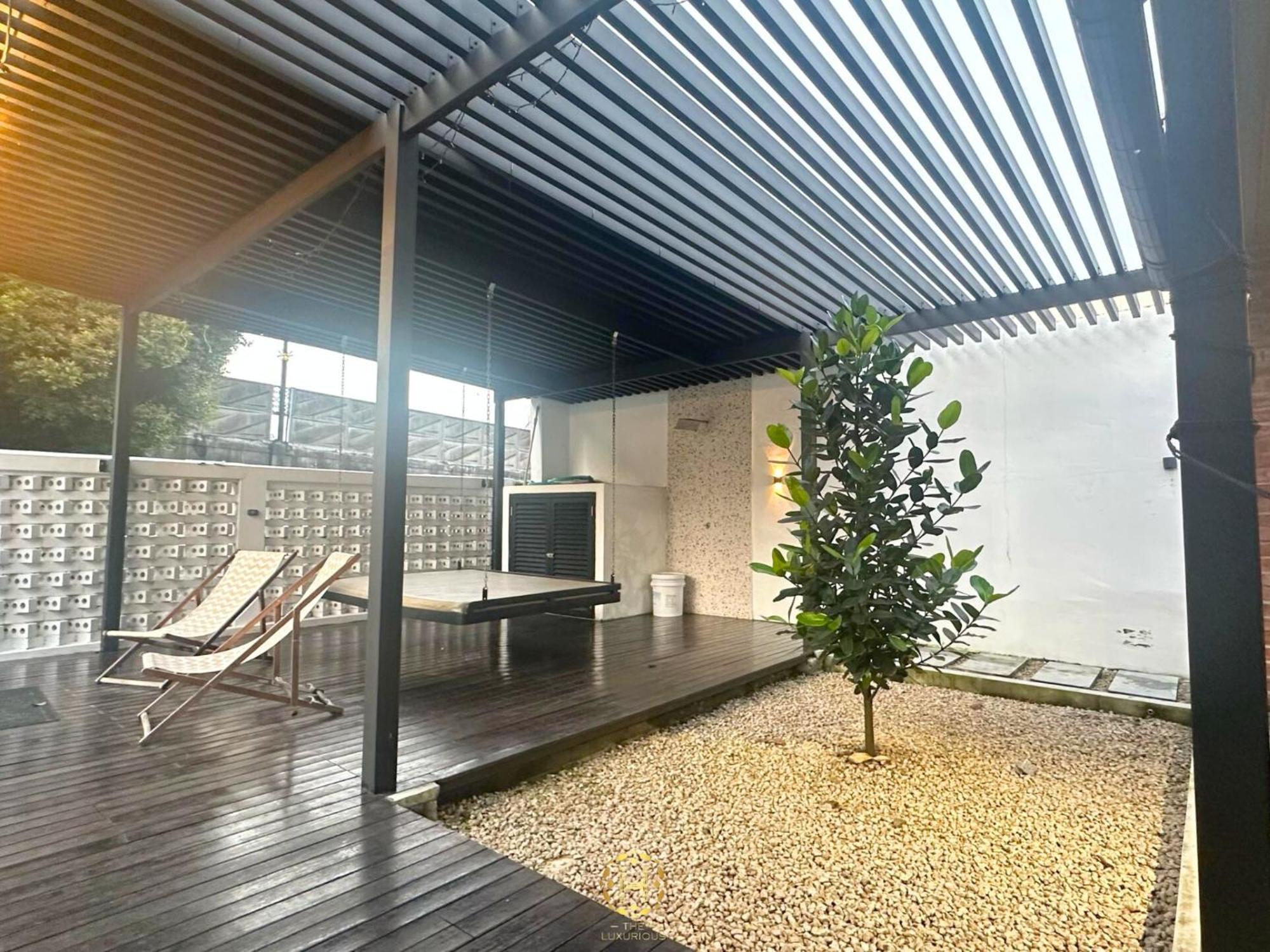 The Luxurious 27, Johor Bahru Villa Bagian luar foto